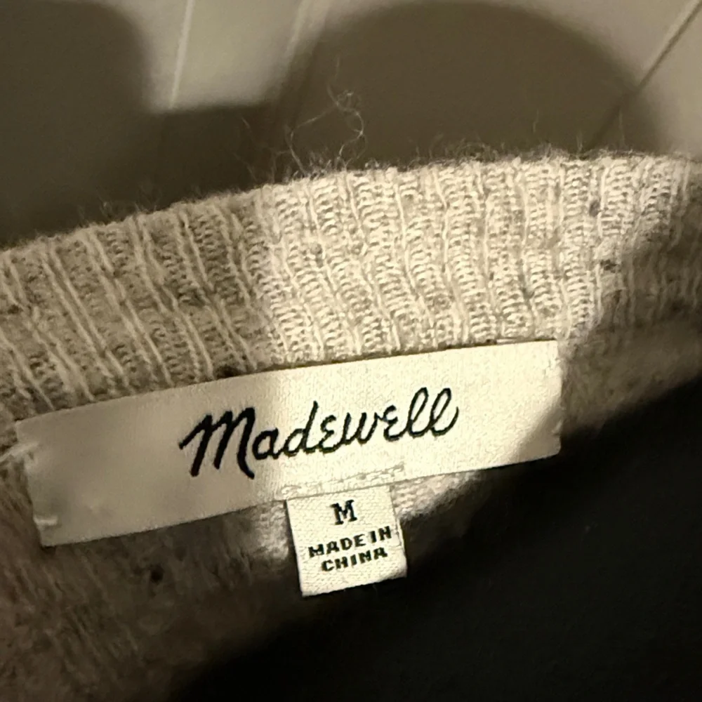 Madewell Gray Cropped Cozy Cottagecore  Crew Neck Sweater